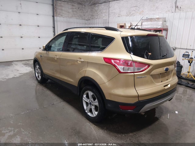 2015 FORD ESCAPE 1FMCU9G97FUC82659 Photo 2