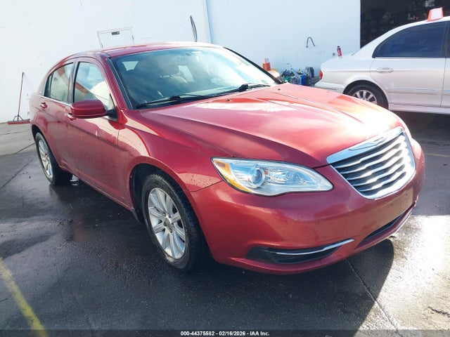2013 CHRYSLER 200 1C3CCBBB4DN651868