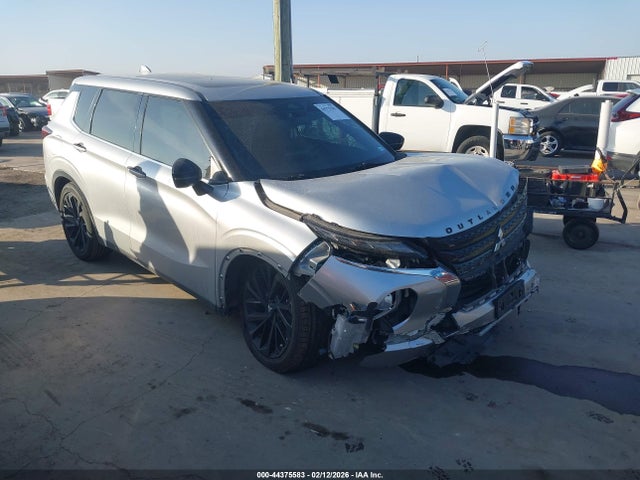 2022 MITSUBISHI OUTLANDER JA4J3UA85NZ074163 Photo 0