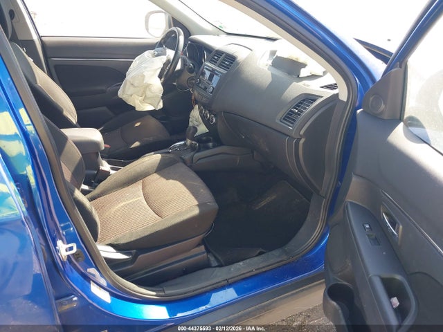 2017 MITSUBISHI OUTLANDER SPORT JA4AP3AUXHZ045600 Photo 4