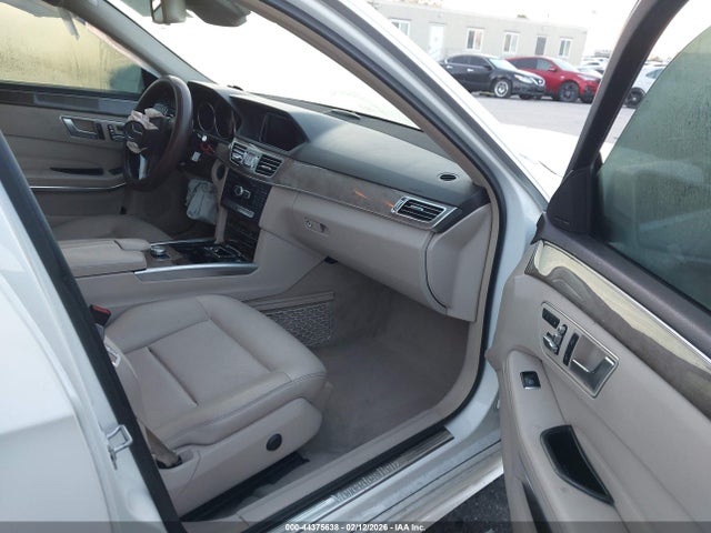 Mercedes-Benz E 350 2014 WDDHF5KB6EA928304 Image 5