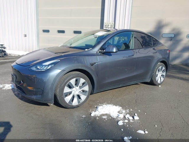 2021 TESLA MODEL Y 5YJYGDEEXMF065679 Photo 1
