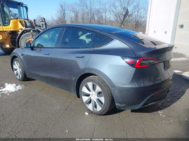 2021 TESLA MODEL Y 5YJYGDEEXMF065679 Photo 2