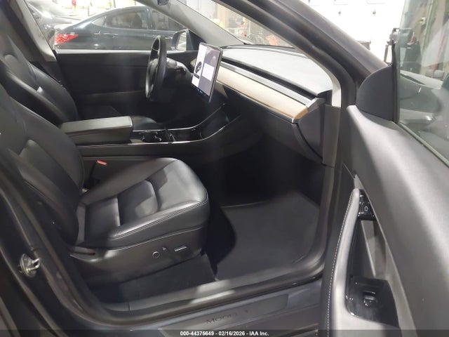 2021 TESLA MODEL Y 5YJYGDEEXMF065679 Photo 4