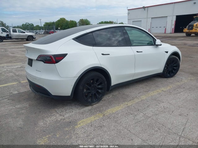 2021 TESLA MODEL Y 5YJYGDEE6MF263224 Photo 3