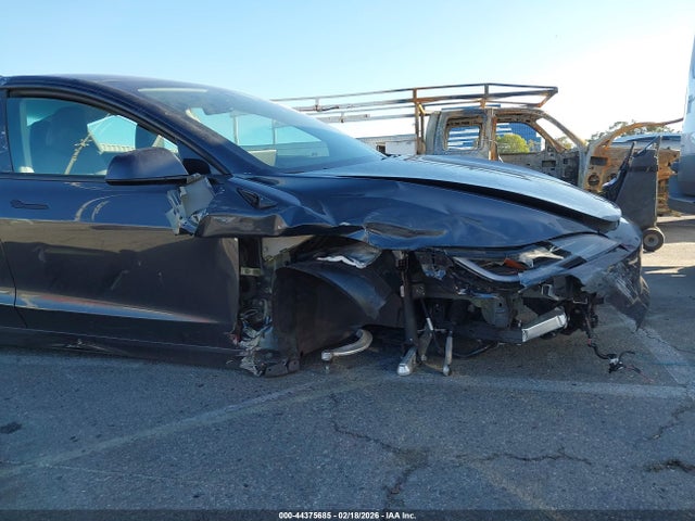 2024 TESLA MODEL 3 5YJ3E1EA1RF743089 Photo 5