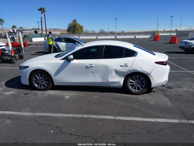 JM1BPAAL3M1327768 Mazda Mazda3 2.5 S