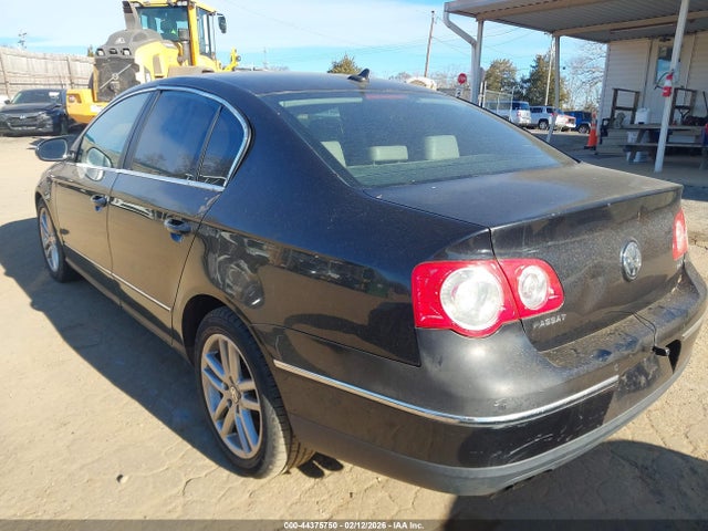 2008 VOLKSWAGEN PASSAT WVWEK73C58E145614 Photo 2
