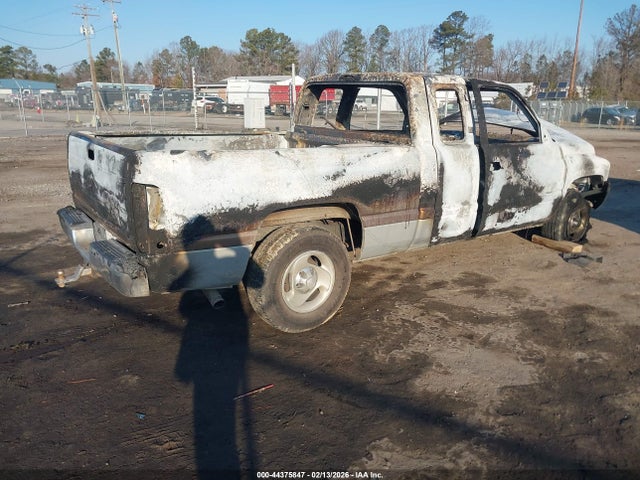2000 DODGE RAM 1500 1B7HC13YXYJ133629 Photo 3