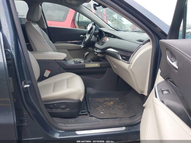2020 CADILLAC XT4 1GYAZAR44LF137556 Photo 4