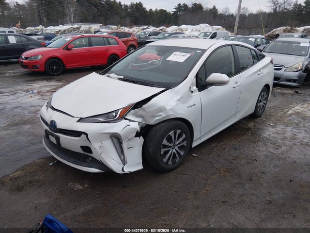 JTDL9MFU7N3035628 Toyota Prius Xle Awd-e