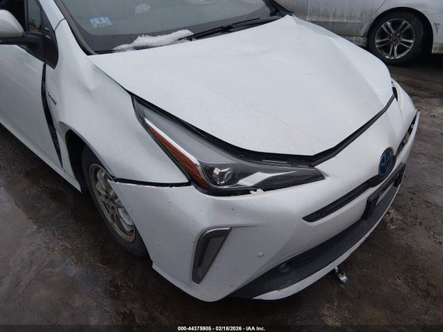 JTDL9MFU7N3035628 Toyota Prius Xle Awd-e