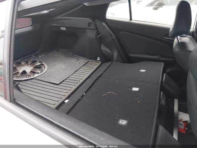 JTDL9MFU7N3035628 Toyota Prius Xle Awd-e