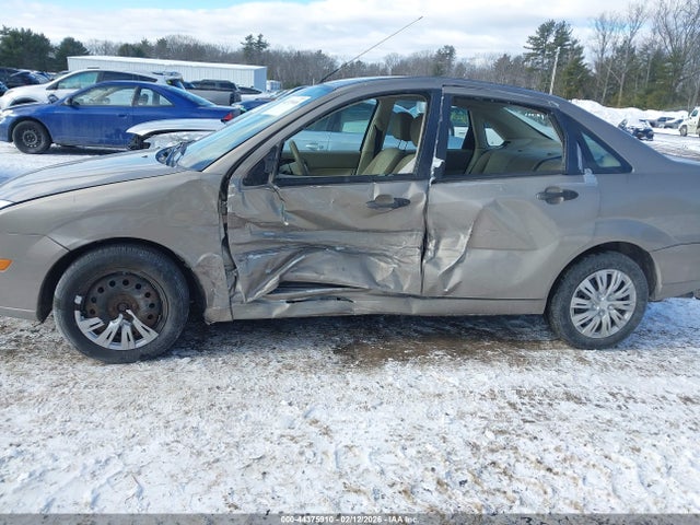 2005 FORD FOCUS 1FAHP34N95W183303 Photo 5