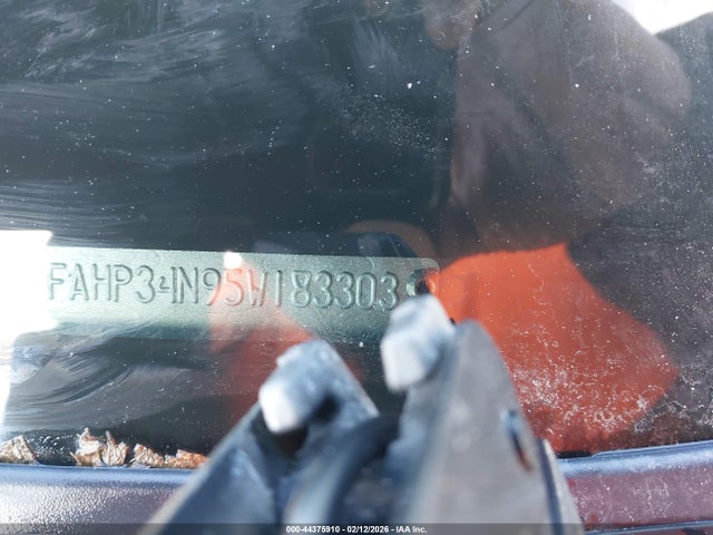 2005 FORD FOCUS 1FAHP34N95W183303 Photo 8