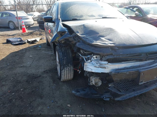 44375913 :رقم المزاد ، 1C3CDFBB8ED682553 vin ، 2014 Dodge Dart Sxt مزاد بيع
