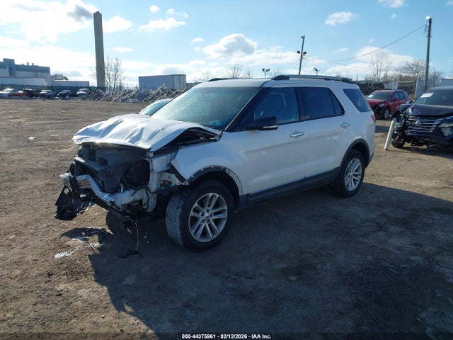 Ford EXPLORER XLT 2014 1FM5K8D80EGB82002 Image 2