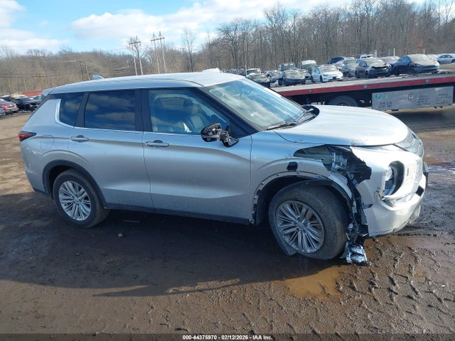 Продаж на аукціоні авто 2024 Mitsubishi Outlander Es 2.5 S-awc, vin: JA4J4UA87RZ079142, номер лоту: 44375970