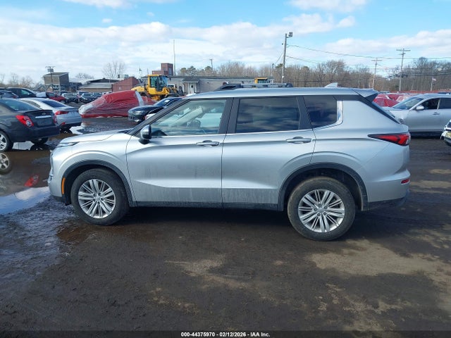Продаж на аукціоні авто 2024 Mitsubishi Outlander Es 2.5 S-awc, vin: JA4J4UA87RZ079142, номер лоту: 44375970