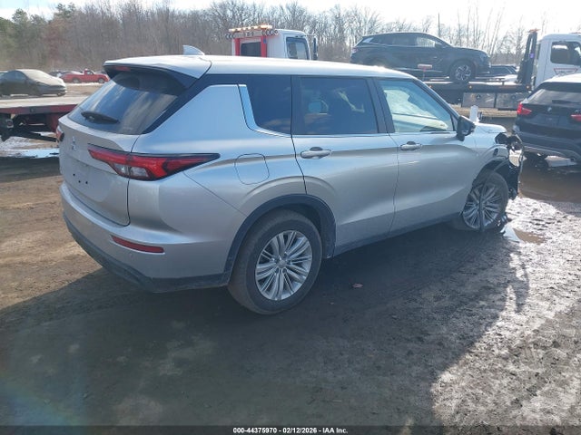 Продаж на аукціоні авто 2024 Mitsubishi Outlander Es 2.5 S-awc, vin: JA4J4UA87RZ079142, номер лоту: 44375970
