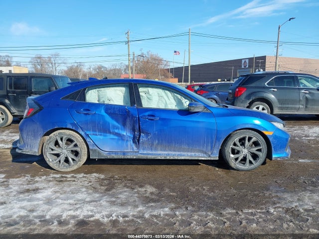Aukcja sprzedaży 2017 Honda Civic Sport, vin: SHHFK7H40HU205981, numer aukcji: 44375973