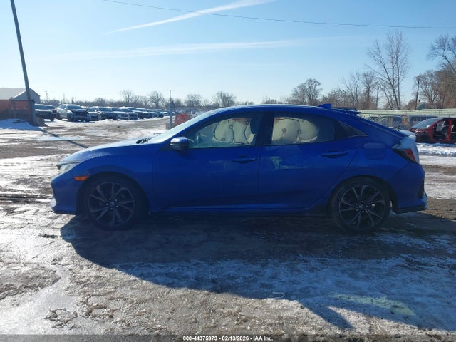 Aukcja sprzedaży 2017 Honda Civic Sport, vin: SHHFK7H40HU205981, numer aukcji: 44375973