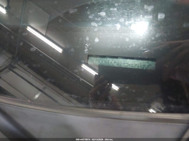 5TDDZ3DC4LS247827 Toyota Sienna Xle 7-passenger