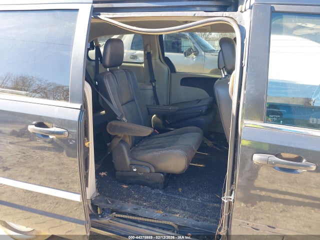 44375989 :رقم المزاد ، 2C4RC1BG7CR212550 vin ، 2012 Chrysler Town & Country Touring مزاد بيع