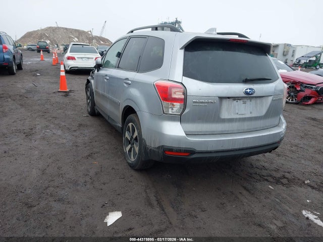 2018 Subaru Forester 2.5i Premium მანქანა იყიდება აუქციონზე, vin: JF2SJAEC7JH587705, აუქციონის ნომერი: 44375995