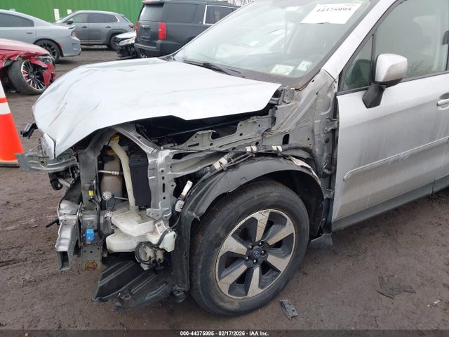 2018 Subaru Forester 2.5i Premium მანქანა იყიდება აუქციონზე, vin: JF2SJAEC7JH587705, აუქციონის ნომერი: 44375995