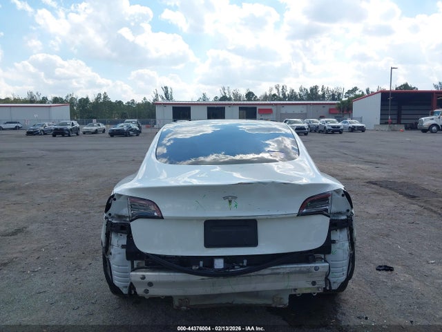2021 TESLA MODEL 3 5YJ3E1EA4MF099323 Photo 5