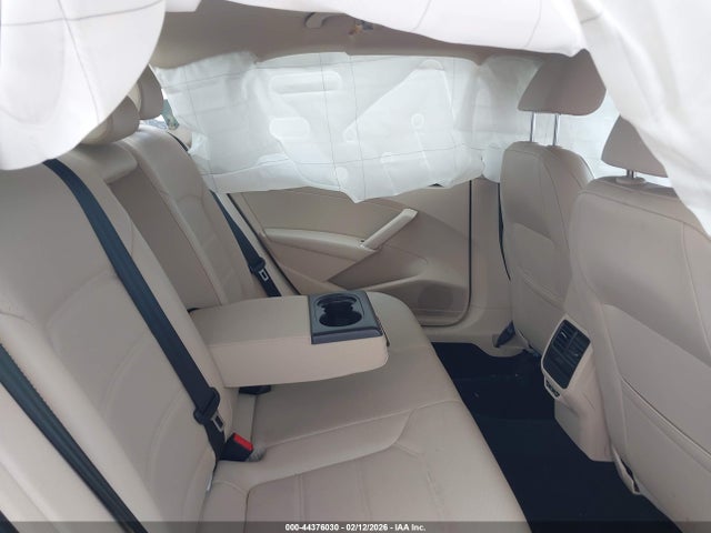 Продаж на аукціоні авто 2019 Volkswagen Passat 2.0t Wolfsburg Edition, vin: 1VWLA7A31KC012491, номер лоту: 44376030