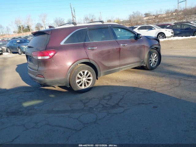5XYPGDA38HG279357 KIA Sorento 2.4l Lx