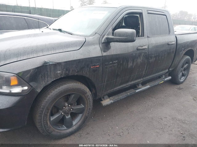 Aukcja sprzedaży 2017 Ram 1500 Express  4x4 5'7 Box, vin: 1C6RR7KT7HS823626, numer aukcji: 44376110