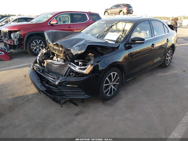 44376159 :رقم المزاد ، 3VWDB7AJ9HM308575 vin ، 2017 Volkswagen Jetta 1.4t Se مزاد بيع