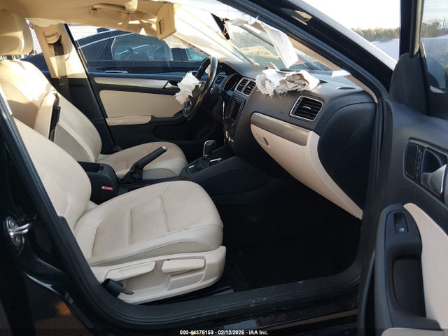 44376159 :رقم المزاد ، 3VWDB7AJ9HM308575 vin ، 2017 Volkswagen Jetta 1.4t Se مزاد بيع