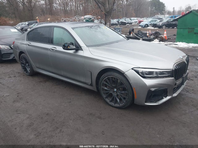 2022 BMW 750 WBA7U2C05NCJ06571