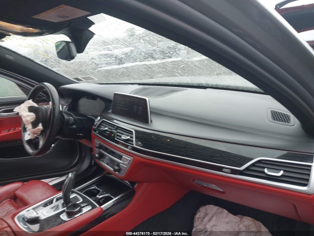 2022 BMW 750 WBA7U2C05NCJ06571 Photo 4