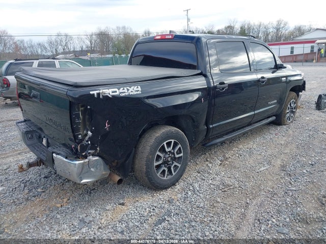 2021 TOYOTA TUNDRA 5TFDY5F10MX987137 Photo 3
