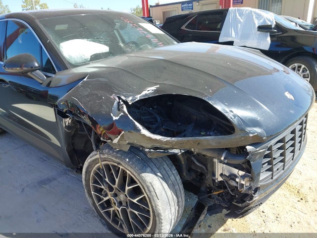 2016 PORSCHE MACAN WP1AB2A53GLB40152 Photo 5