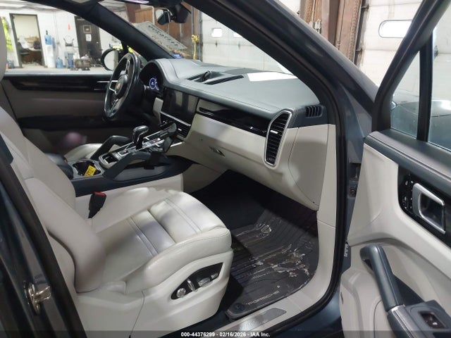 2019 PORSCHE CAYENNE E-HYBRID WP1AE2AY3KDA50696 Photo 4