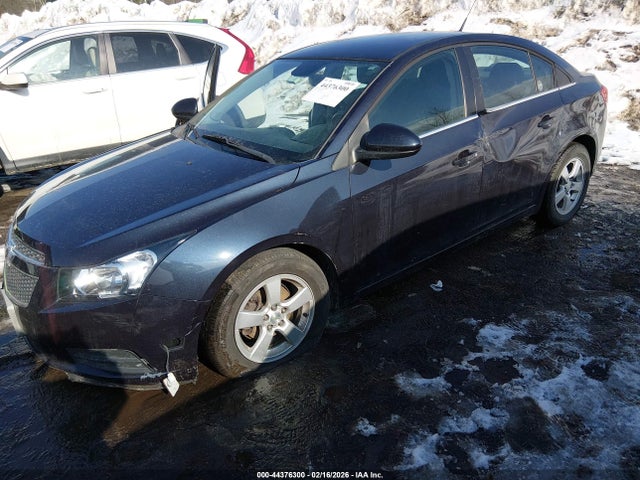 Chevrolet Cruze 1lt Auto 2014 1G1PC5SB9E7241144 Image 2