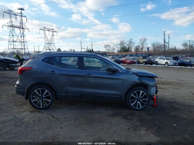 JN1BJ1CR4JW253264 Nissan Rogue Sport Sl