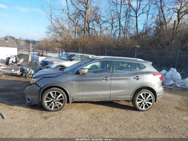 JN1BJ1CR4JW253264 Nissan Rogue Sport Sl