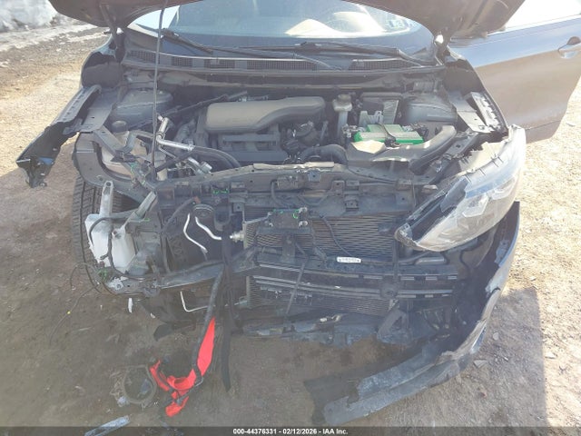 JN1BJ1CR4JW253264 Nissan Rogue Sport Sl