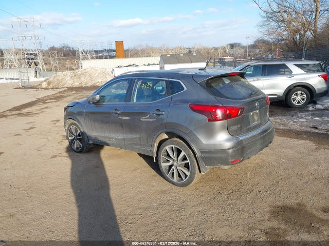 JN1BJ1CR4JW253264 Nissan Rogue Sport Sl