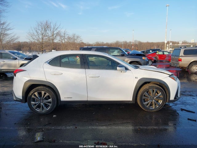 44376348 :رقم المزاد ، JTHR9JBH4L2025710 vin ، 2020 Lexus Ux 250h F Sport مزاد بيع