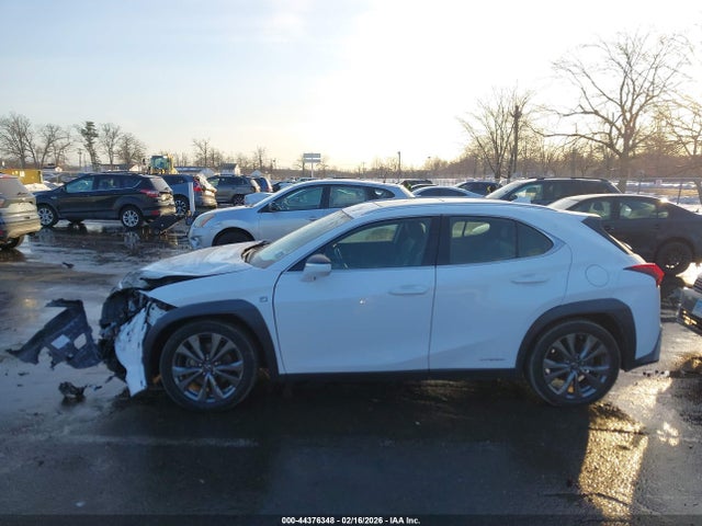 44376348 :رقم المزاد ، JTHR9JBH4L2025710 vin ، 2020 Lexus Ux 250h F Sport مزاد بيع