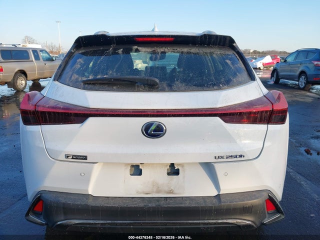 44376348 :رقم المزاد ، JTHR9JBH4L2025710 vin ، 2020 Lexus Ux 250h F Sport مزاد بيع