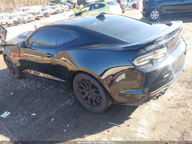 2021 CHEVROLET CAMARO 1G1FG1R74M0141437 Photo 2